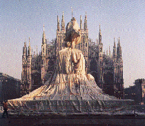  Wrapped Monument, Mailand